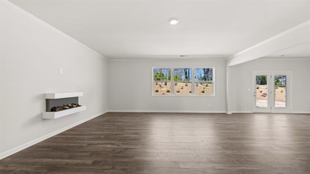 Spacious, unfurnished interior of a new home in Thompson Ridge, Dallas (Image 41).