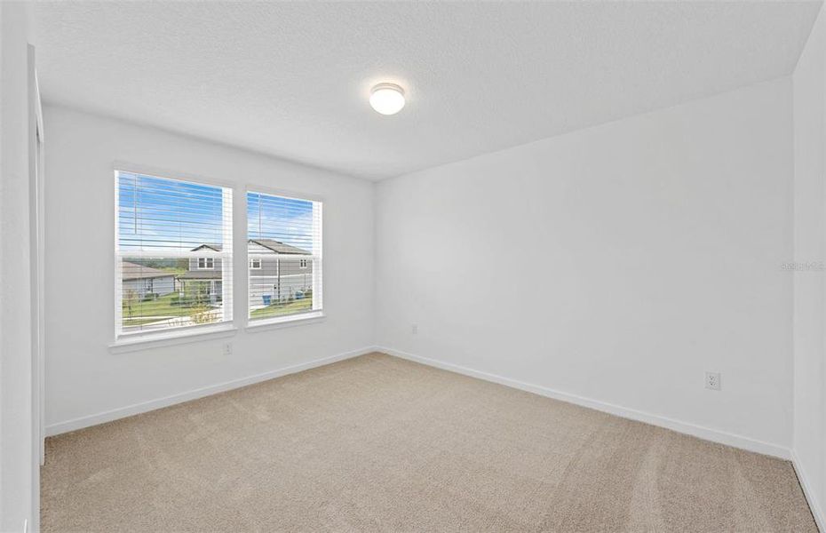 Spacious, unfurnished interior of a new home in Riverwood, Zephyrhills (Image 15).