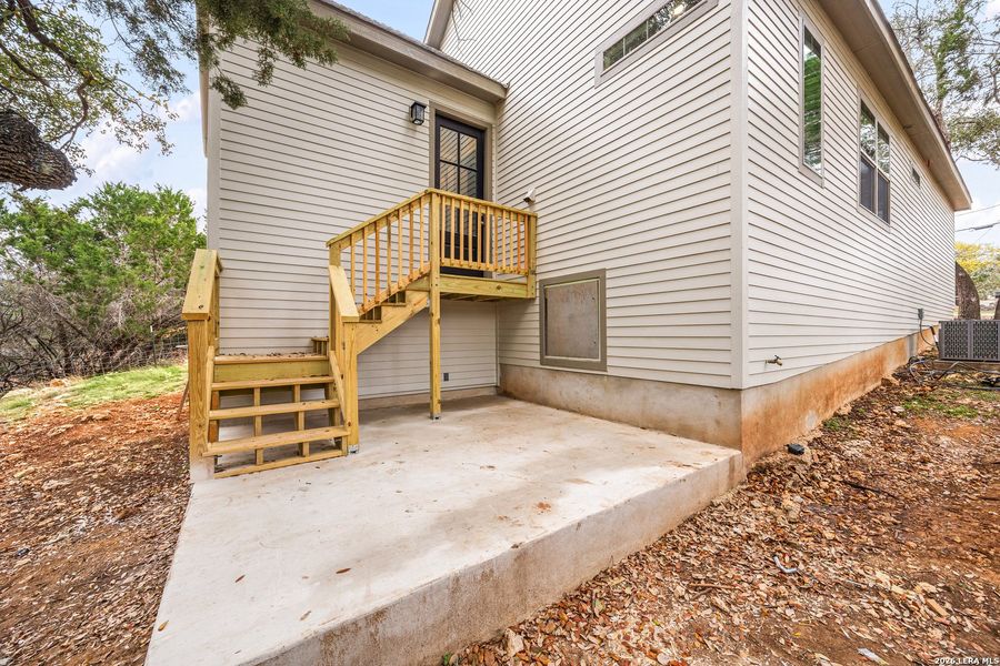 Exterior details and patio area of a home in , Canyon Lake (Image 32).