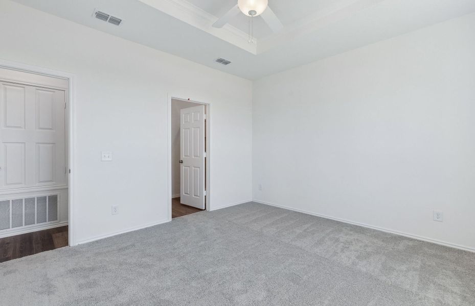Representative unfurnished interior of a home built from the Adams by Centex in Clearhaven, Princeton (Image 16). Representative unfurnished interior of a home built from the Adams by Centex in Clearhaven, Princeton (Image 16).