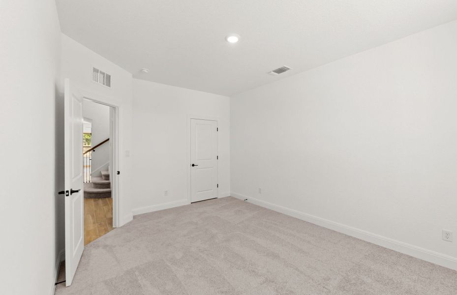 Spacious, unfurnished interior of a new home in West Cypress Hills, Spicewood (Image 26).