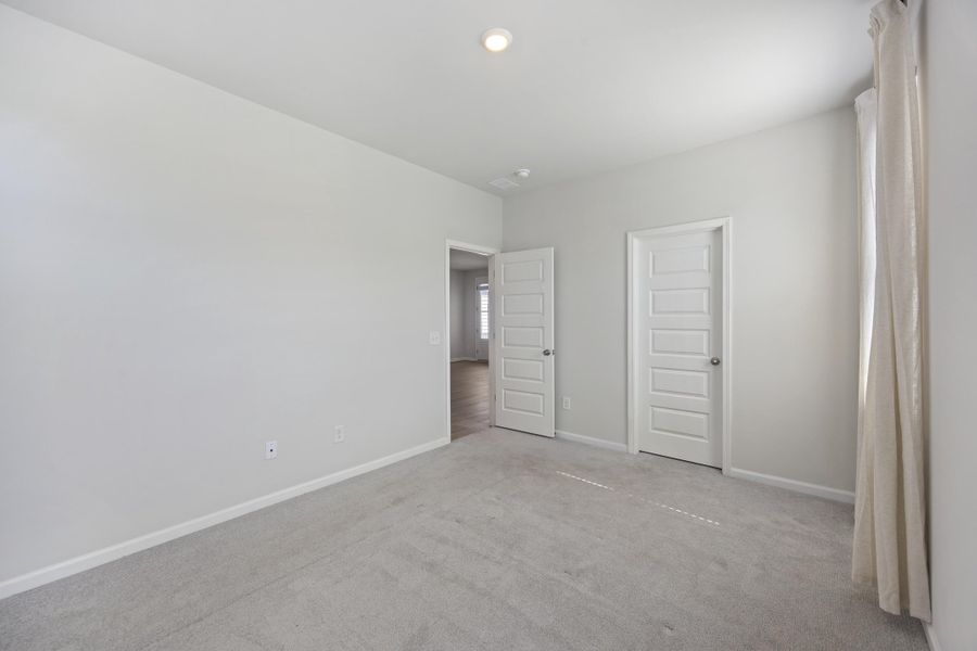 Spacious, unfurnished interior of a new home in Sweetgrass at Summers Corner, Summerville (Image 21). Spacious, unfurnished interior of a new home in Sweetgrass at Summers Corner, Summerville (Image 21).