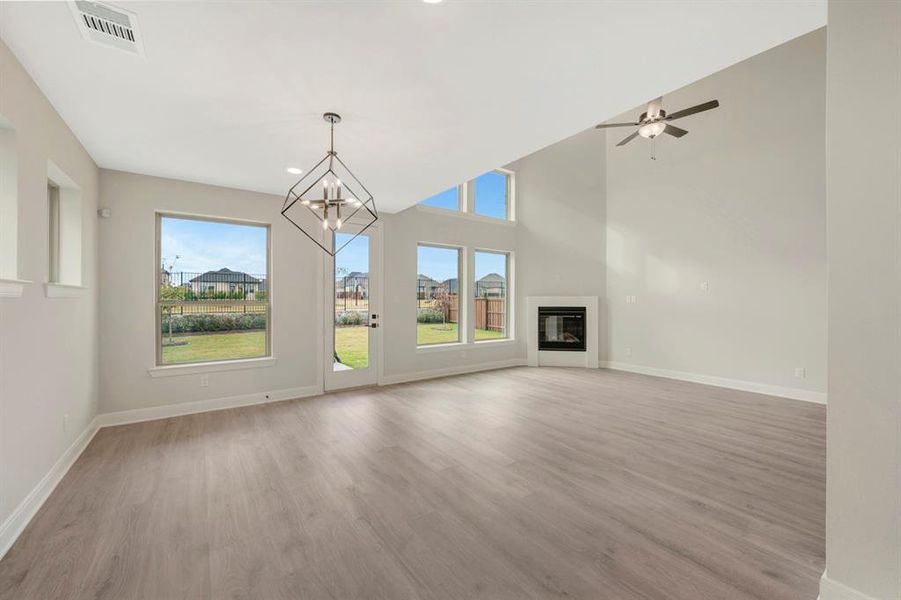 Spacious, unfurnished interior of a new home in Mantua Point Classics, Van Alstyne (Image 30).