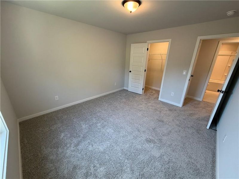 Spacious, unfurnished interior of a new home in Millstone at Mundy Mill, Gainesville (Image 16).