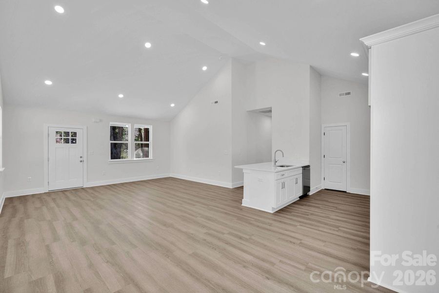 Spacious, unfurnished interior of a new home in , Kannapolis (Image 20).