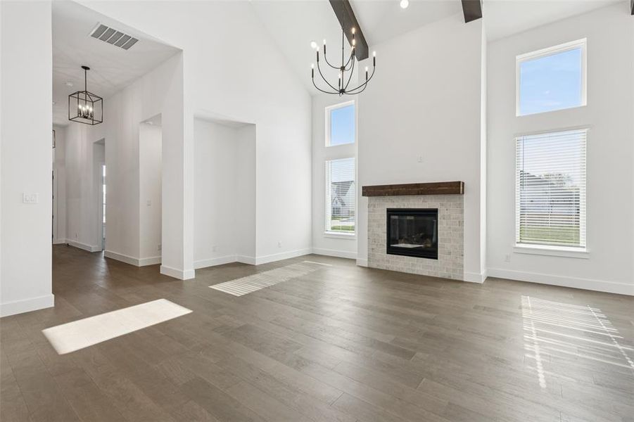 You'll enjoy hosting sophisticated dinner parties in this wonderful dining room! You'll enjoy hosting sophisticated dinner parties in this wonderful dining room!