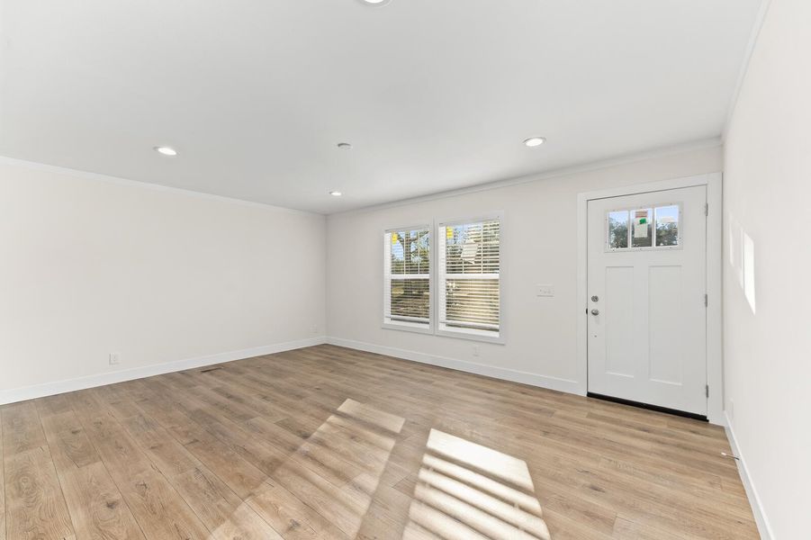 Spacious, unfurnished interior of a new home in , Pineville (Image 19).