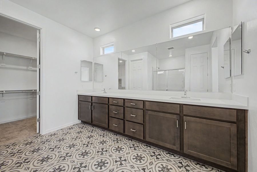 Furnished interior view inside a new home in Las Ventanas, Goodyear (Image 5).