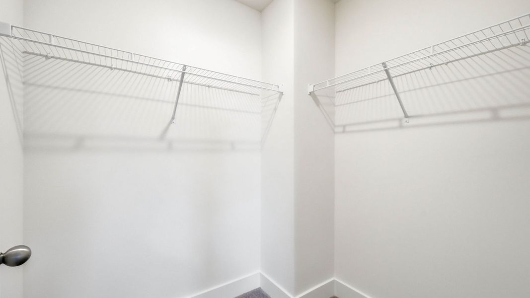 Spacious, unfurnished interior of a new home in Fieldcrest Acres, Blountville (Image 30).