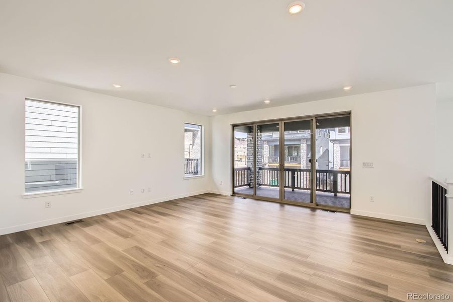 Spacious, unfurnished interior of a new home in Red Rocks Ranch: The Skyline Collection, Morrison (Image 7).