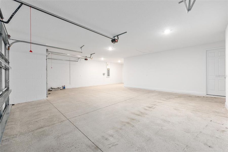 Spacious, unfurnished interior of a new home in On Top of the World Communities, Ocala (Image 22).