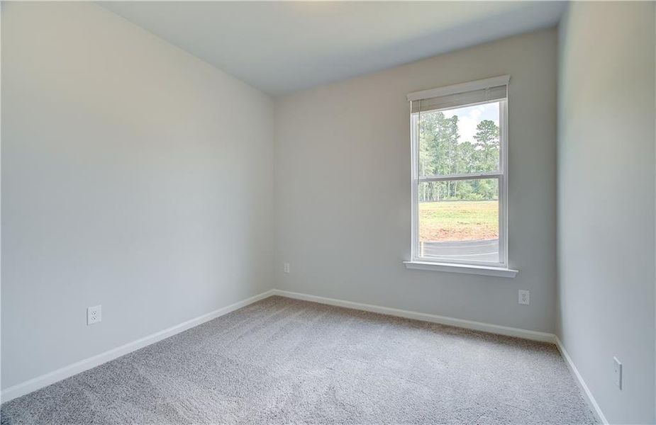 Spacious, unfurnished interior of a new home in Enclave at Evergreen, Fairburn (Image 14).