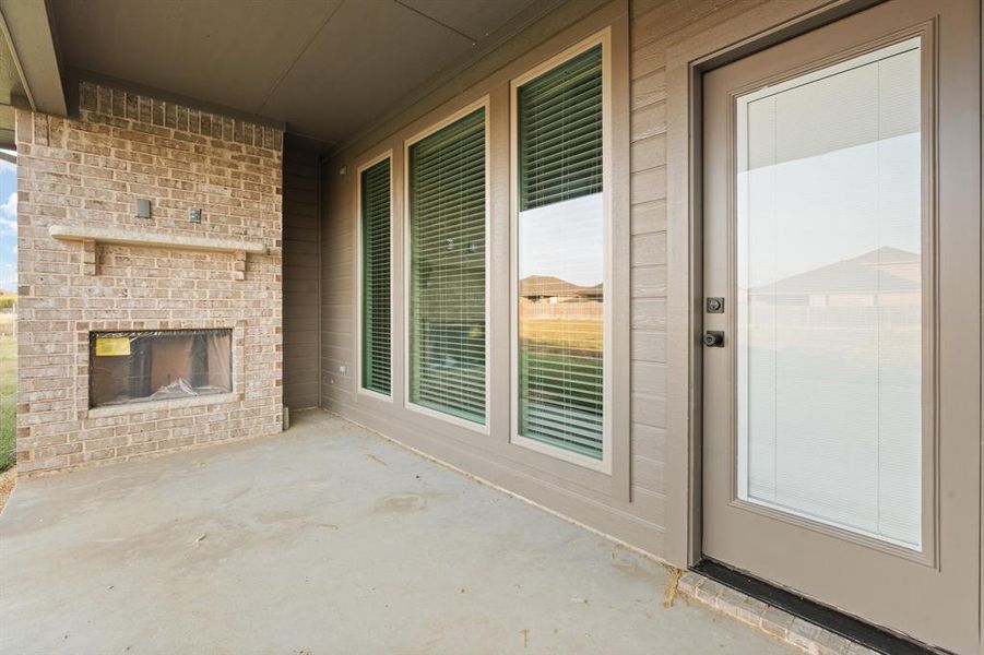 Exterior details and patio area of a home in , Cleburne (Image 18).