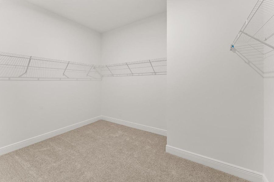 US_SEF_SALINA_LOT 19_owners closet