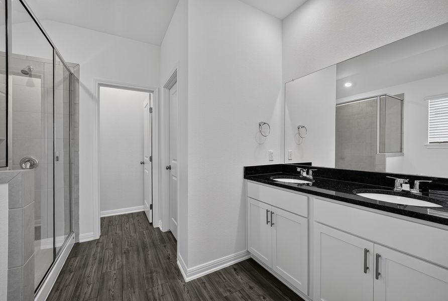 Furnished interior view inside a new home in Sunfield, Buda (Image 9).