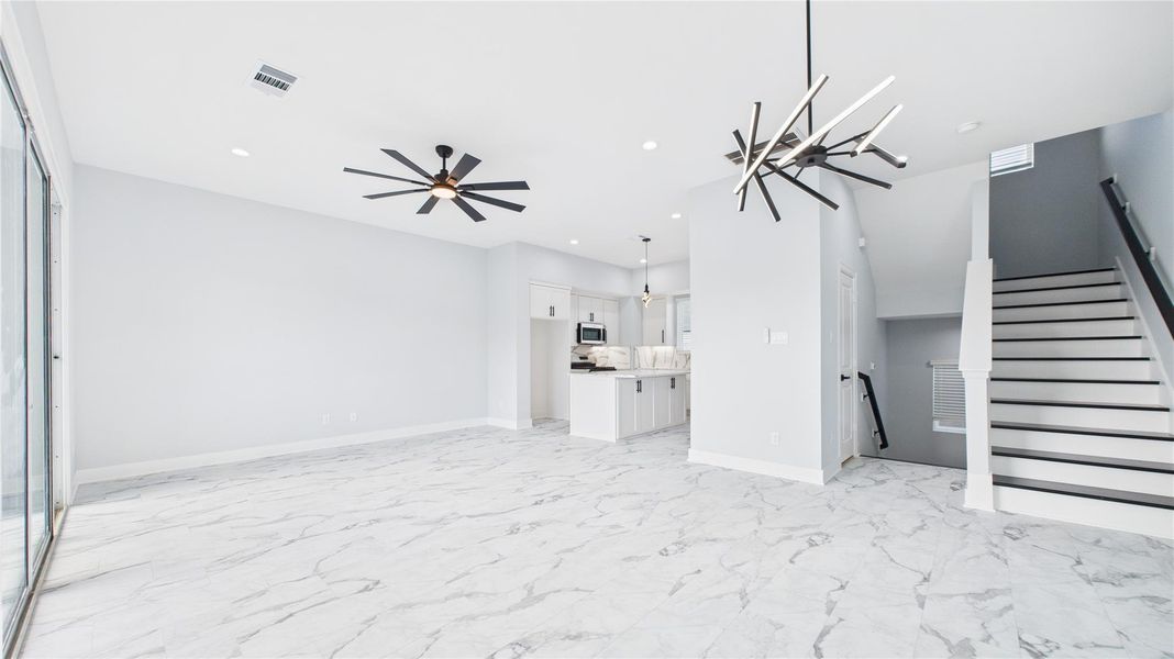 Spacious, unfurnished interior of a new home in , Houston (Image 14).