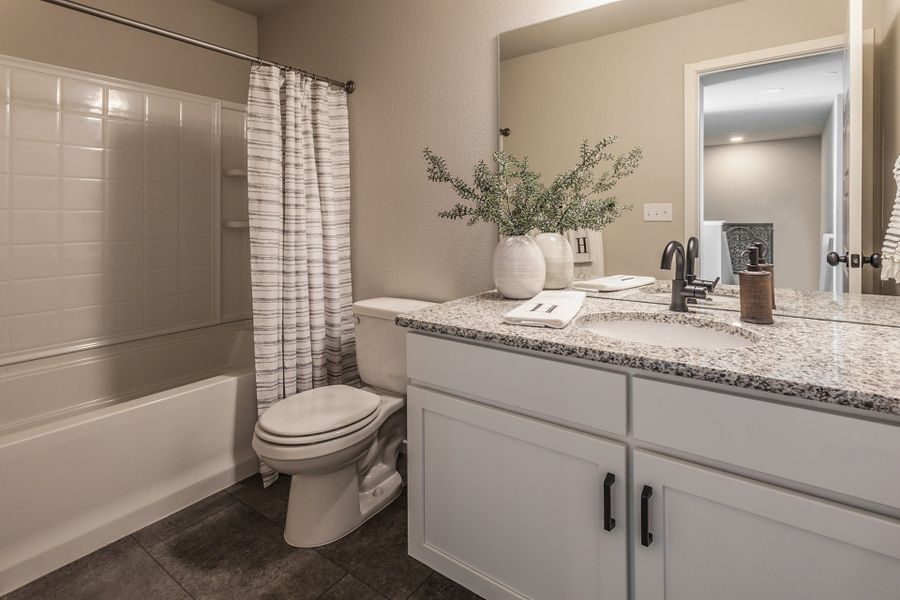 Representative furnished interior of a home built from the Telluride 1A by Hartford Homes in Timnath Ranch Townhomes, Timnath (Image 16).