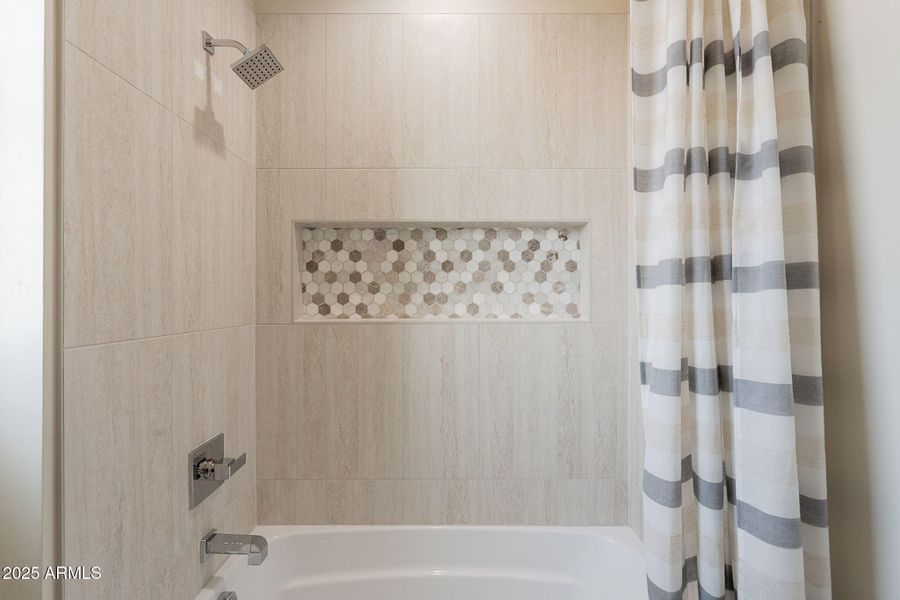 39-web-or-mls-196th-39