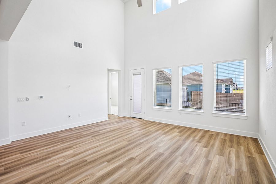 Representative unfurnished interior of a home built from the Homestead by Pacesetter Homes in Easton Park, Austin (Image 21). Representative unfurnished interior of a home built from the Homestead by Pacesetter Homes in Easton Park, Austin (Image 21).
