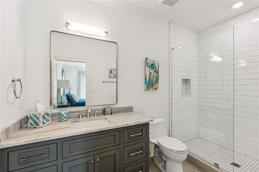 Furnished interior view inside a new home in , Alpharetta (Image 33).