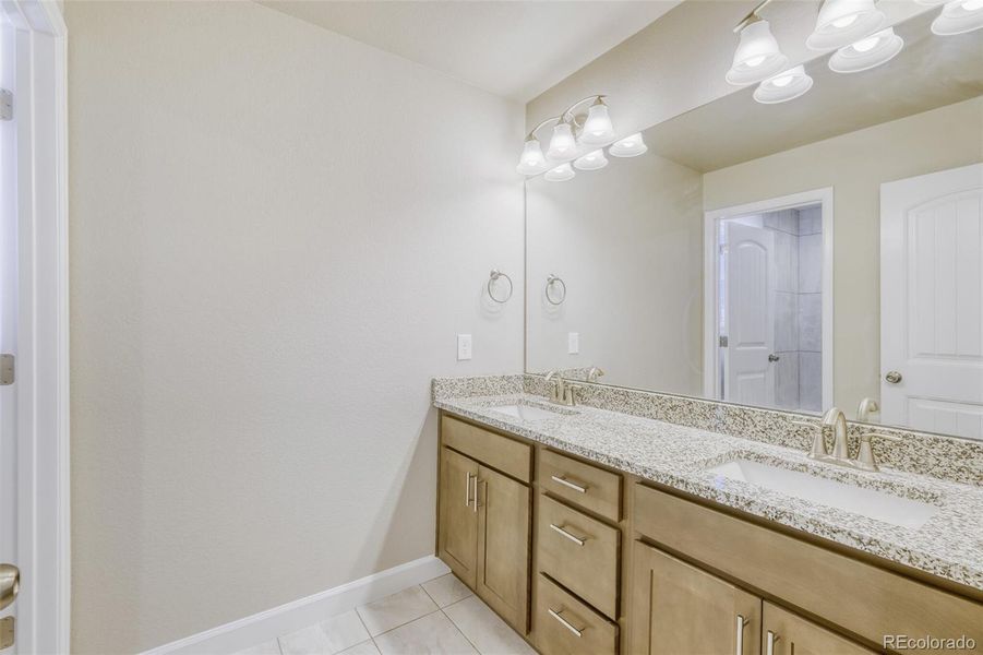 upper level second bathroom