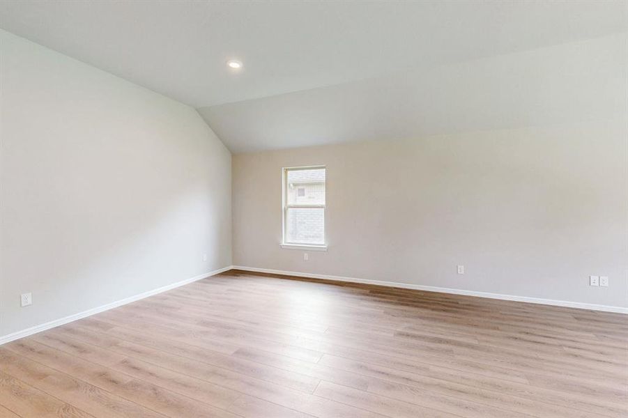 Spacious, unfurnished interior of a new home in Kings Way, Denton (Image 31). Spacious, unfurnished interior of a new home in Kings Way, Denton (Image 31).