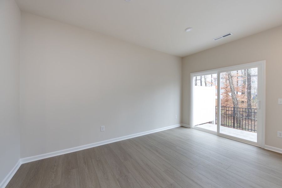 Spacious, unfurnished interior of a new home in Fifteen 15 Cannon, Charlotte (Image 40).