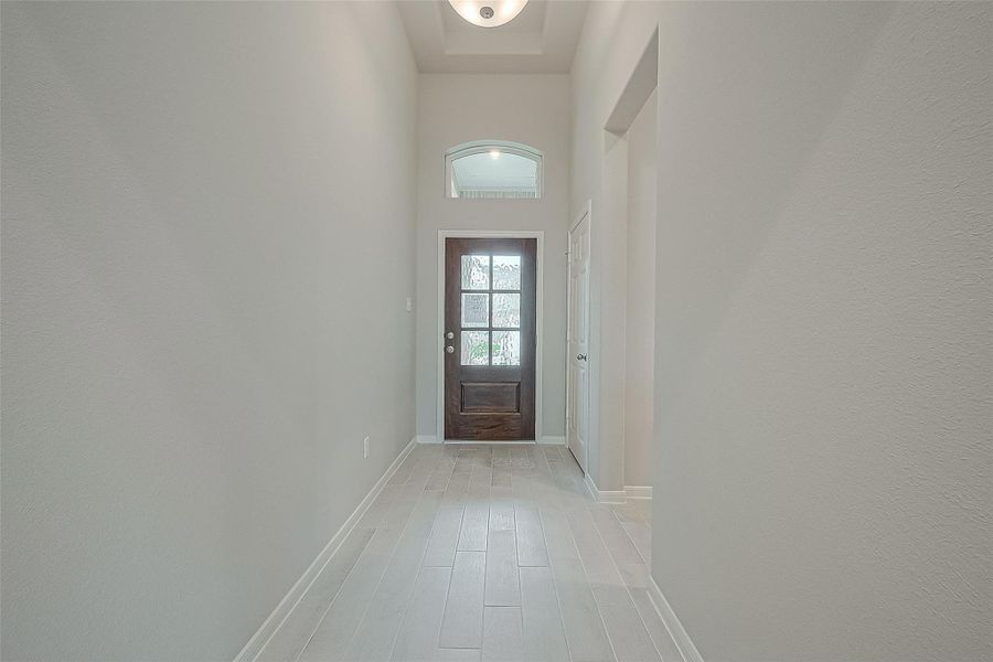 Spacious, unfurnished interior of a new home in , Dayton (Image 7).