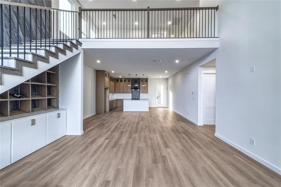 Spacious, unfurnished interior of a new home in , Dallas (Image 27).