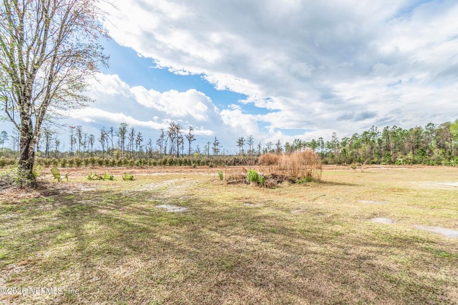 Natural landscape and outdoor views near in Glen St. Mary (Image 45). Natural landscape and outdoor views near in Glen St. Mary (Image 45).