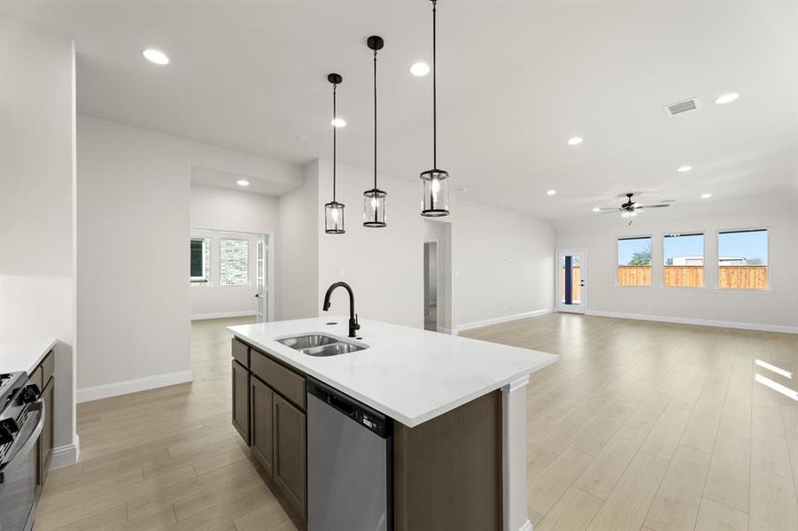 5_13. 2111 Rhodora - Kitchen (4) 5_13. 2111 Rhodora - Kitchen (4)