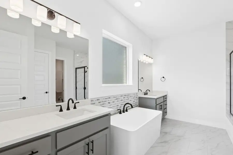 Furnished interior view inside a new home in Santa Rita Ranch, Liberty Hill (Image 7).