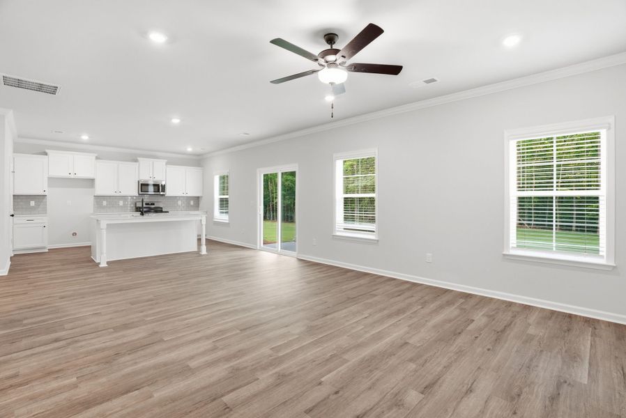 Representative unfurnished interior of a home built from the Loblolly Select N by McGuinn Homes in Broadway Lake, Anderson (Image 25). Representative unfurnished interior of a home built from the Loblolly Select N by McGuinn Homes in Broadway Lake, Anderson (Image 25).