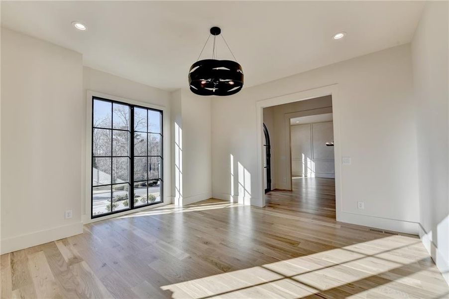 Spacious, unfurnished interior of a new home in , Alpharetta (Image 50). Spacious, unfurnished interior of a new home in , Alpharetta (Image 50).