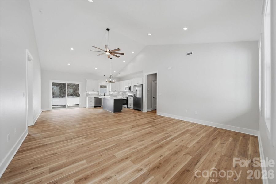 Spacious, unfurnished interior of a new home in , Maiden (Image 18).