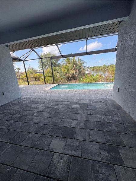 Exterior details and patio area of a home in , Port Charlotte (Image 3).