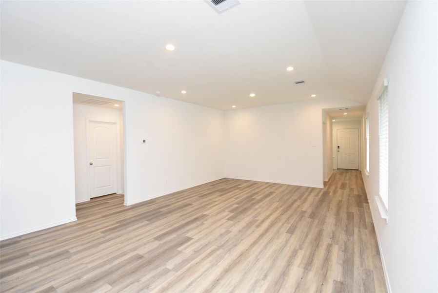 Spacious, unfurnished interior of a new home in , Houston (Image 39). Spacious, unfurnished interior of a new home in , Houston (Image 39).