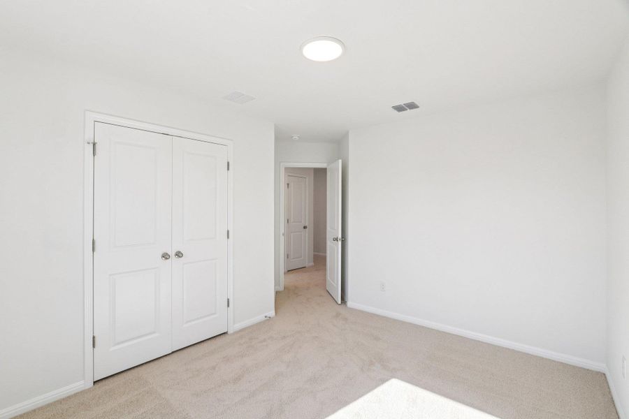 Spacious, unfurnished interior of a new home in Porter Country, Buda (Image 21). Spacious, unfurnished interior of a new home in Porter Country, Buda (Image 21).