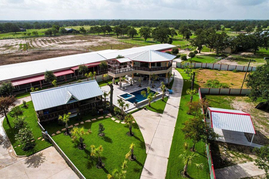 Image 6 of a home in . Image 6 of a home in .