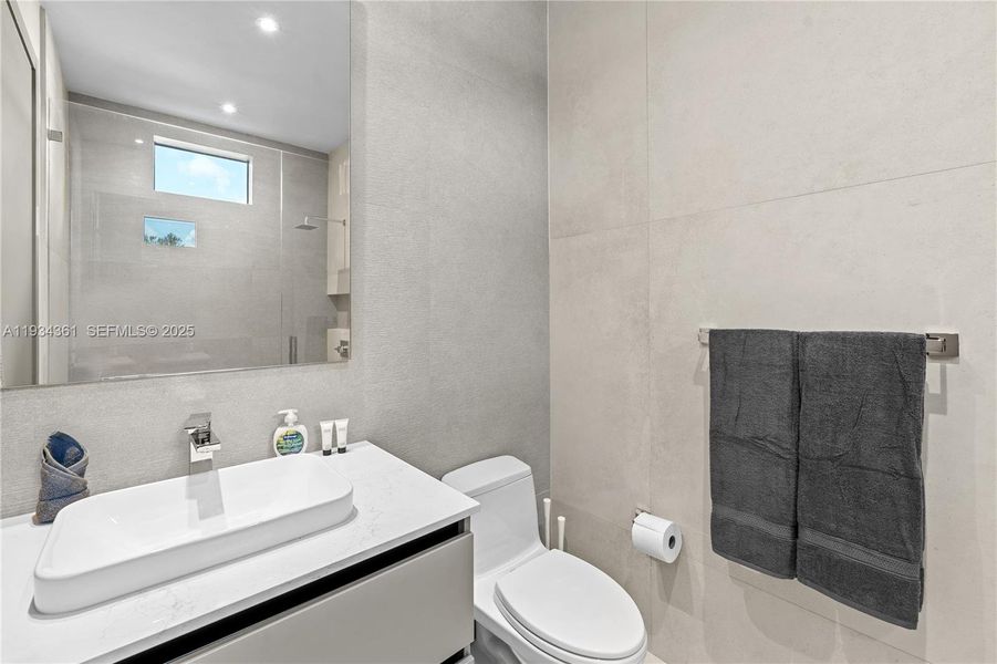 Furnished interior view inside a new home in , Miami (Image 7).