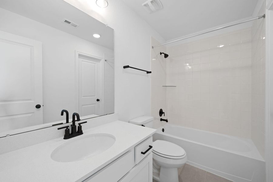 Note: Sample product photo. Actual exterior and interior selections may vary by homesite. Photo may be virtually staged