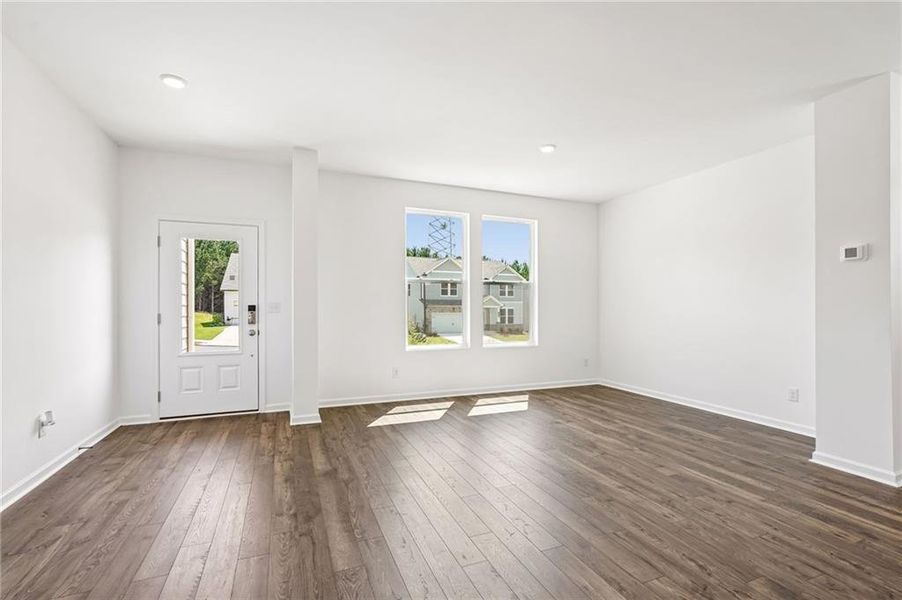 Spacious, unfurnished interior of a new home in Heritage River, Euharlee (Image 44). Spacious, unfurnished interior of a new home in Heritage River, Euharlee (Image 44).