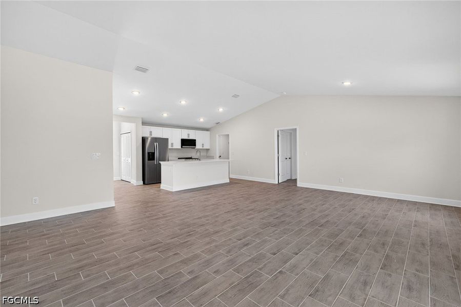 Spacious, unfurnished interior of a new home in Cape Coral, Cape Coral (Image 15). Spacious, unfurnished interior of a new home in Cape Coral, Cape Coral (Image 15).