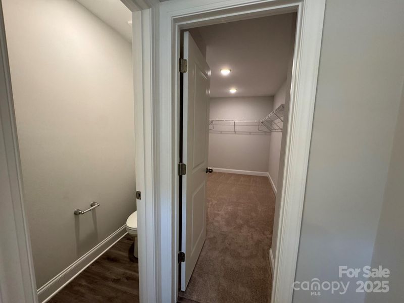 Image 11 of a home in Harrisburg Village.