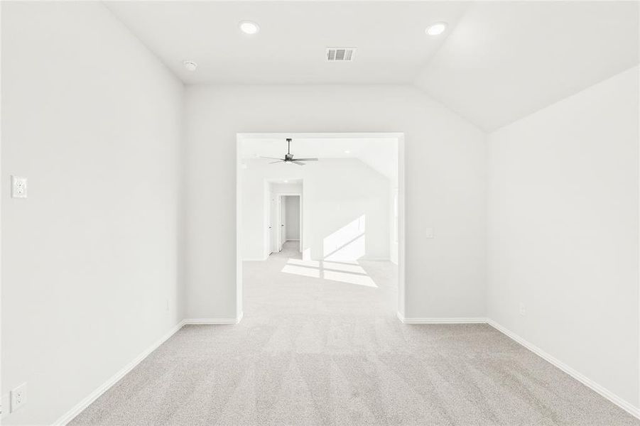 Spacious, unfurnished interior of a new home in Creekview Meadows, Pilot Point (Image 37).