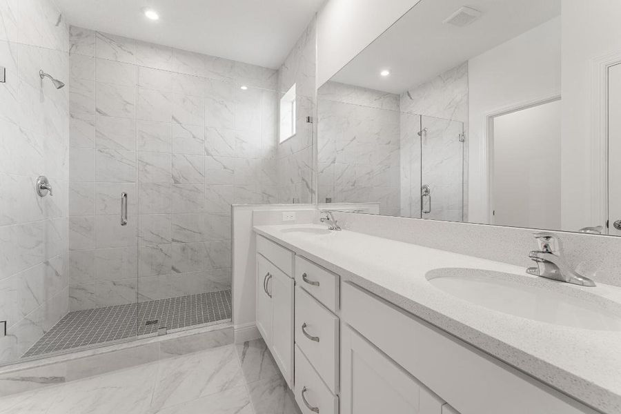 US_SEF_EASTWIND_LOT 79_owners bath