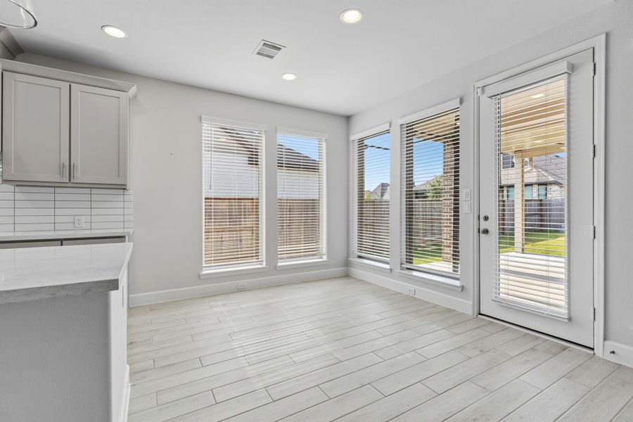 Spacious, unfurnished interior of a new home in Cane Island 50', Katy (Image 36). Spacious, unfurnished interior of a new home in Cane Island 50', Katy (Image 36).