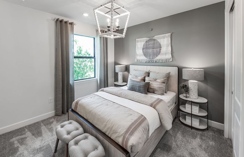 Furnished interior view inside a new home in Del Webb Oak Creek, North Fort Myers (Image 16).