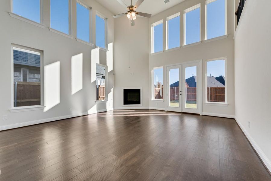 Spacious, unfurnished interior of a new home in Somercrest, Midlothian (Image 30).