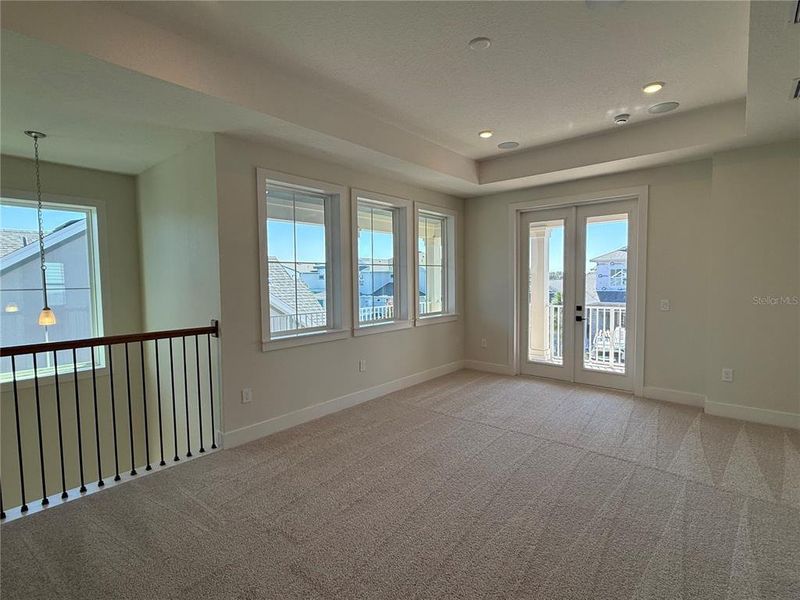 Spacious, unfurnished interior of a new home in Laureate Park, Orlando (Image 15). Spacious, unfurnished interior of a new home in Laureate Park, Orlando (Image 15).